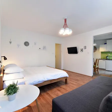 Vla Vla Apartments With Parking Zagreb Exterior photo