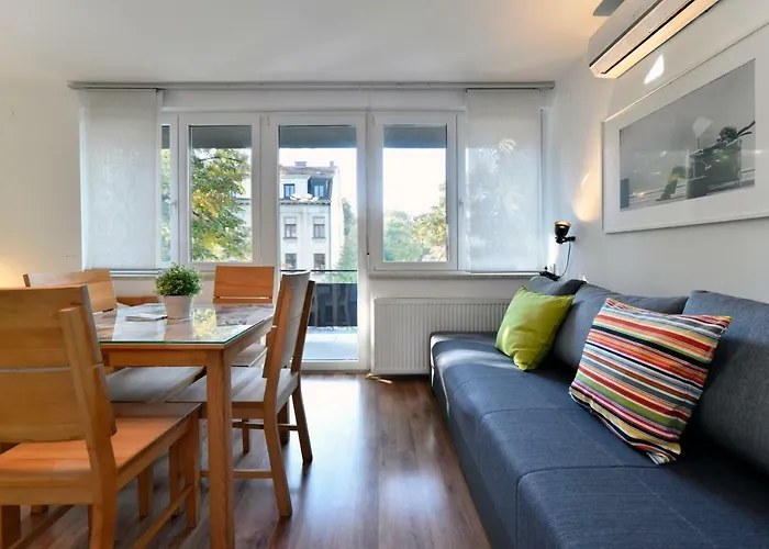 Vla Vla Apartments With Parking