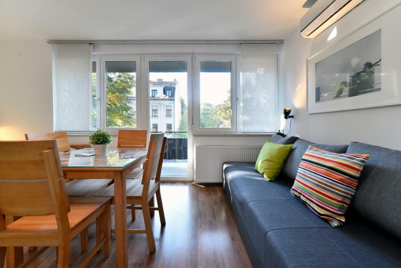 Vla Vla Apartments With Parking *